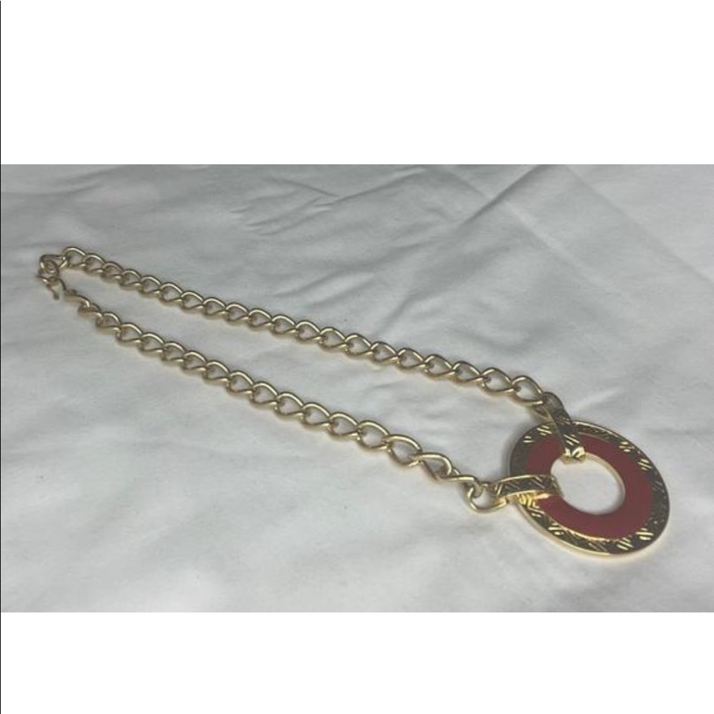 Gold tone Orange Chain 16” Medallion 1.75”